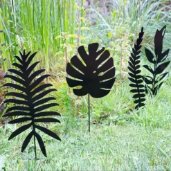 Jungle Black Ground Stakes - 45cm (Assorted Designs) -Garden Decoration Shop 13981010 2095005324325265
