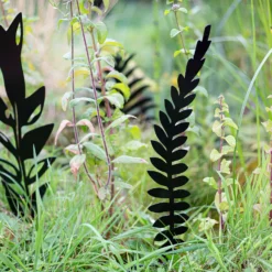 Jungle Black Ground Stakes - 45cm (Assorted Designs) -Garden Decoration Shop 13981010 5065005324354836